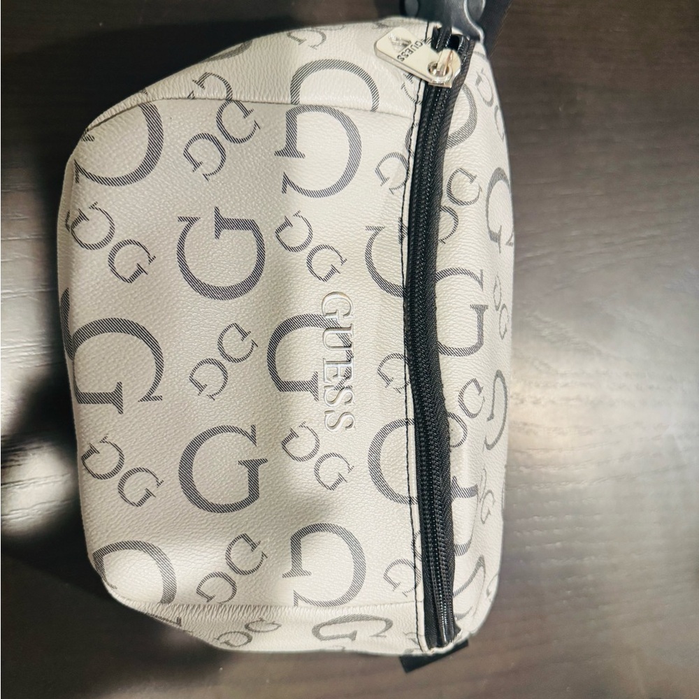 GUESS Black and Gray Monogram Toiletry Bag